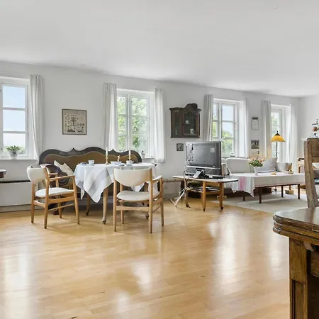 度假居 In With Kitchen